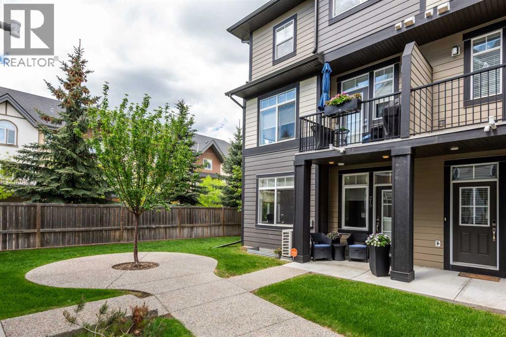 219 Wentworth Row SW, Calgary, Alberta  T3H 1Y1 - Photo 37 - A2318468