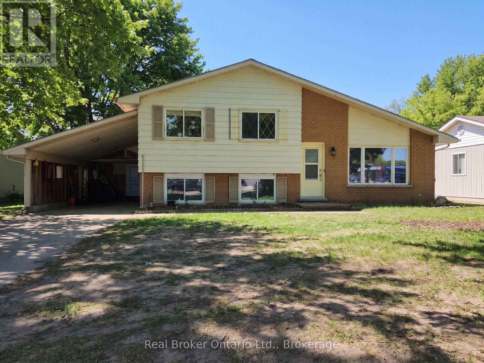 354 Goderich Street, Saugeen Shores, Ontario  N0H 2C1 - Photo 1 - X13411282