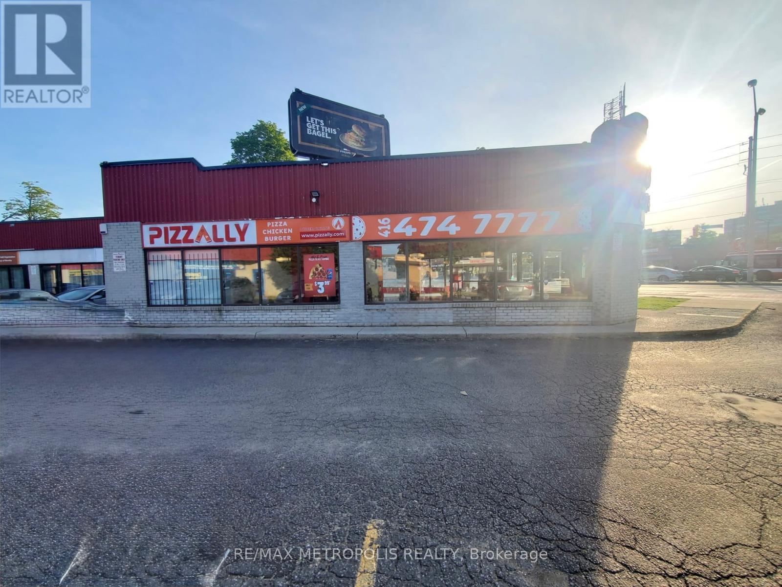 4383 KINGSTON ROAD, Toronto, Ontario