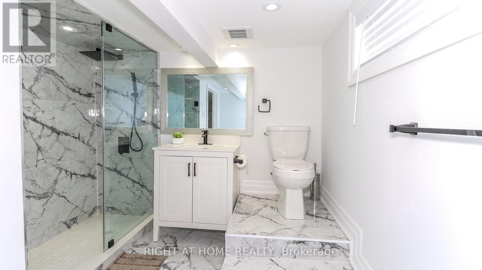 35 Toronto Street, Barrie (City Centre), Ontario L4N 1T8 - Photo 14 - S13411292