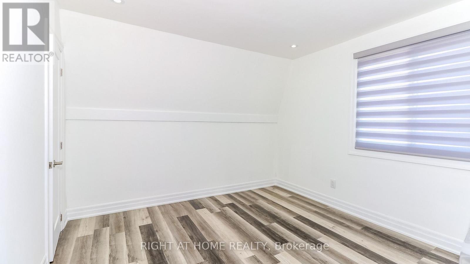 35 Toronto Street, Barrie (City Centre), Ontario L4N 1T8 - Photo 9 - S13411292