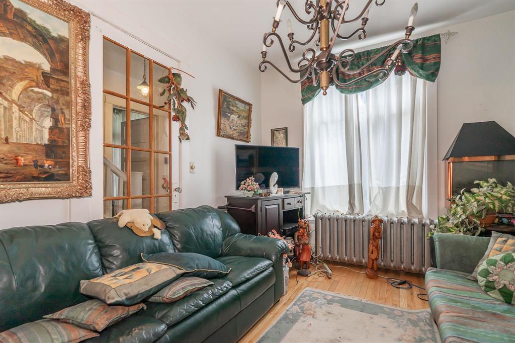 455 Des Meurons Street, Winnipeg, Manitoba  R2H 2P3 - Photo 10 - 202612884