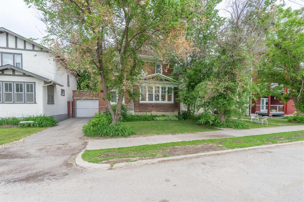 455 Des Meurons Street, Winnipeg, Manitoba  R2H 2P3 - Photo 2 - 202612884