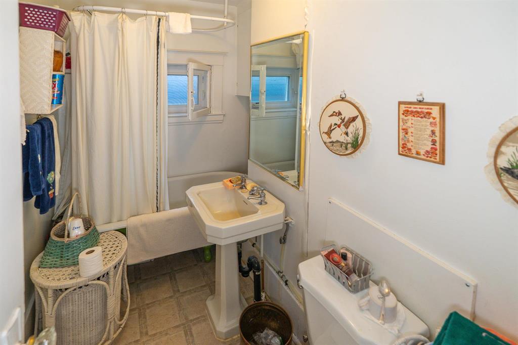 455 Des Meurons Street, Winnipeg, Manitoba  R2H 2P3 - Photo 33 - 202612884