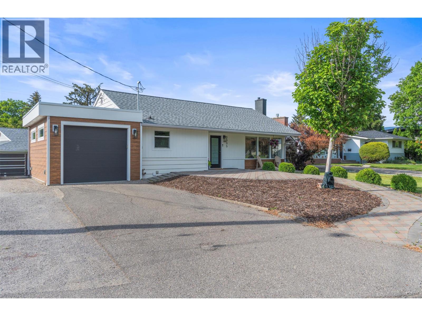 2005 28 Crescent, Vernon, British Columbia  V1T 1V1 - Photo 42 - 10389274