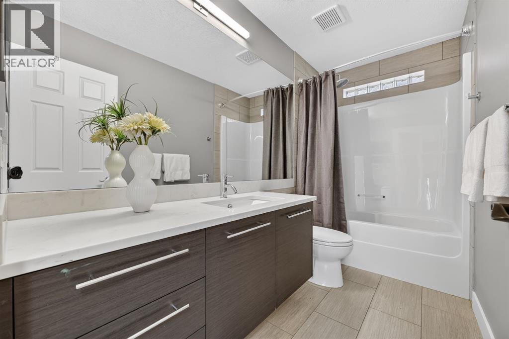 46 Simcrest Manor SW, Calgary, Alberta  T3H 4K2 - Photo 33 - A2318614