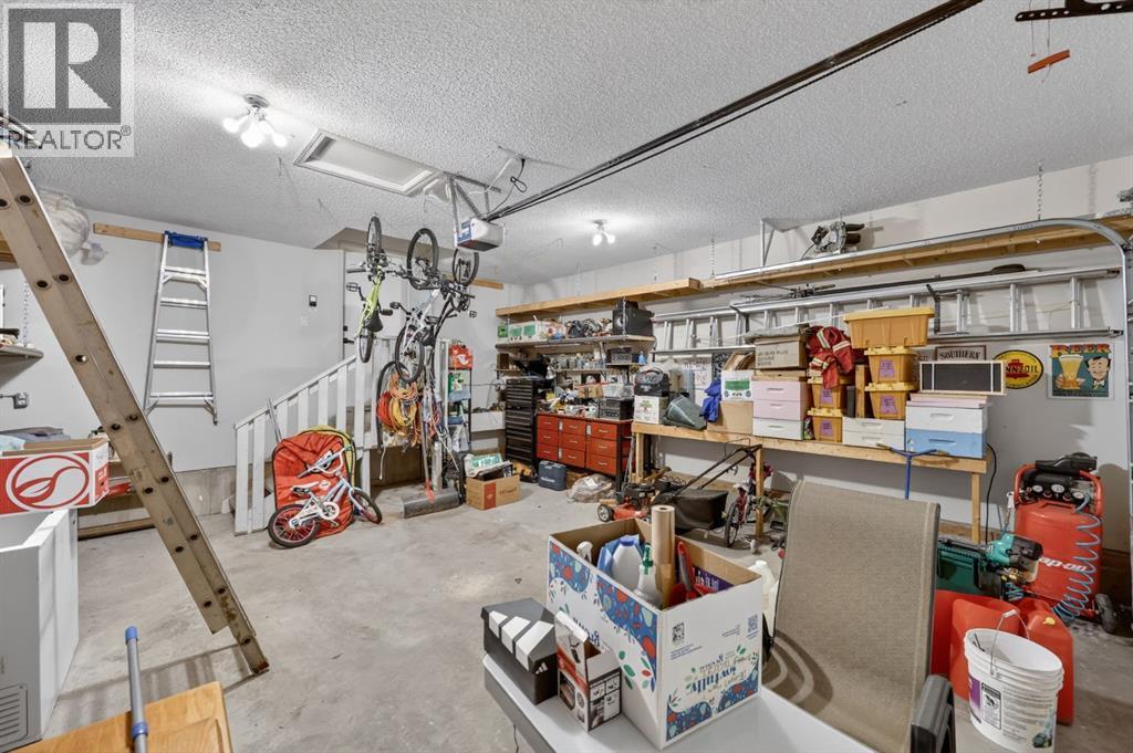 46 Simcrest Manor SW, Calgary, Alberta  T3H 4K2 - Photo 45 - A2318614