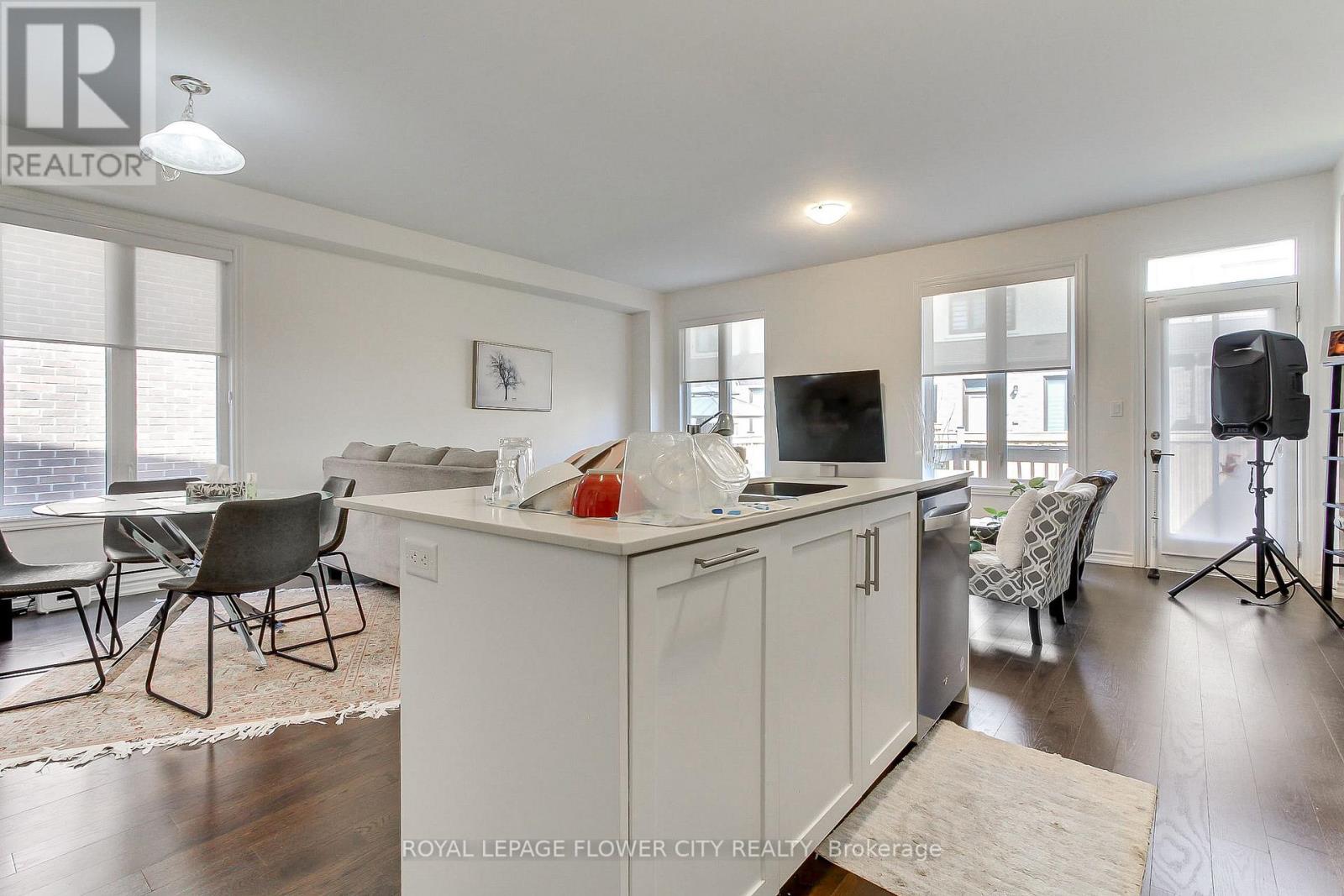453 Bergamot Avenue, Milton, Ontario  L9E 1T9 - Photo 6 - W13231540