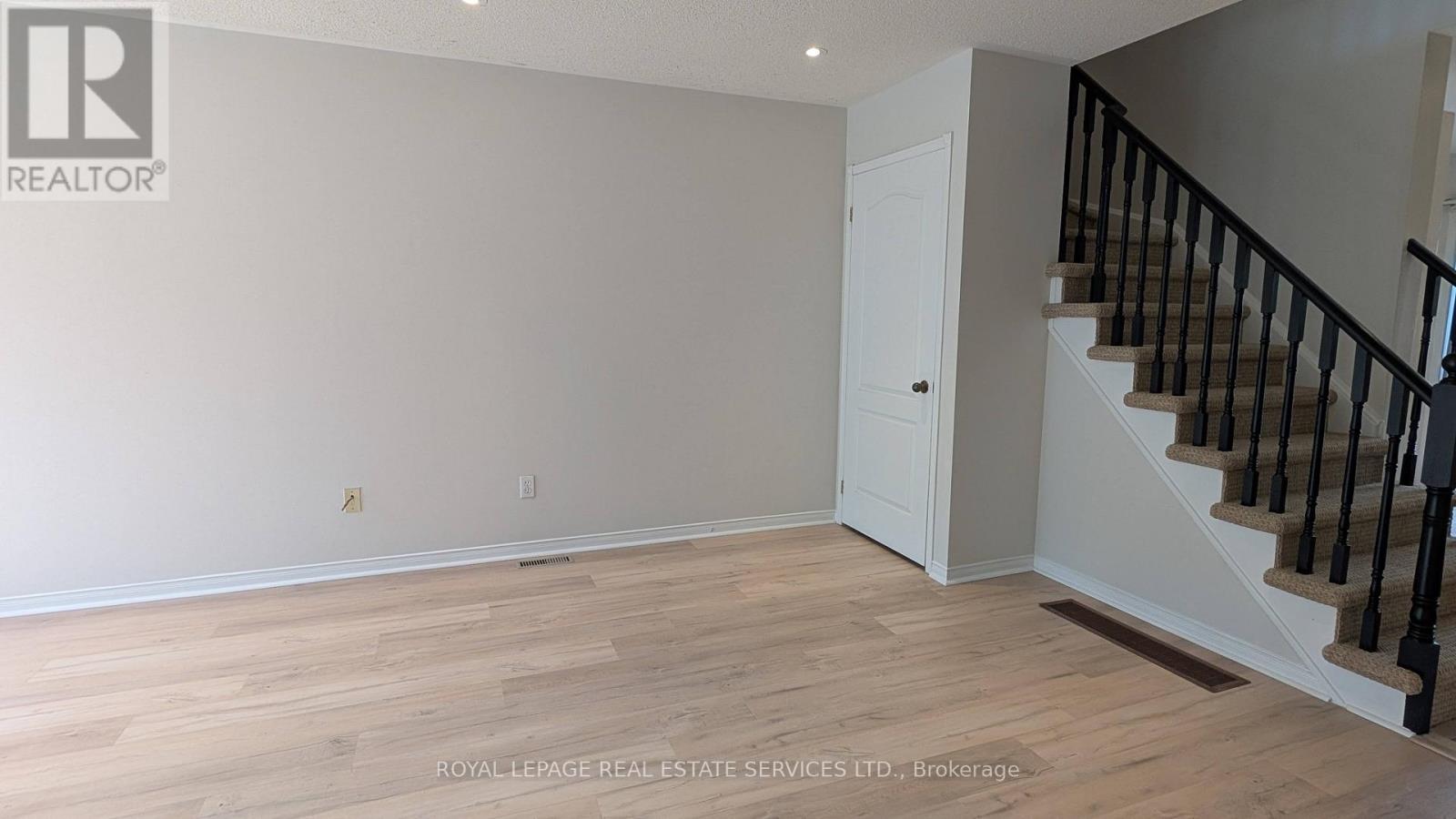 2 - 19 Skeens Lane, Toronto, Ontario  M8W 4Z5 - Photo 6 - W13410466