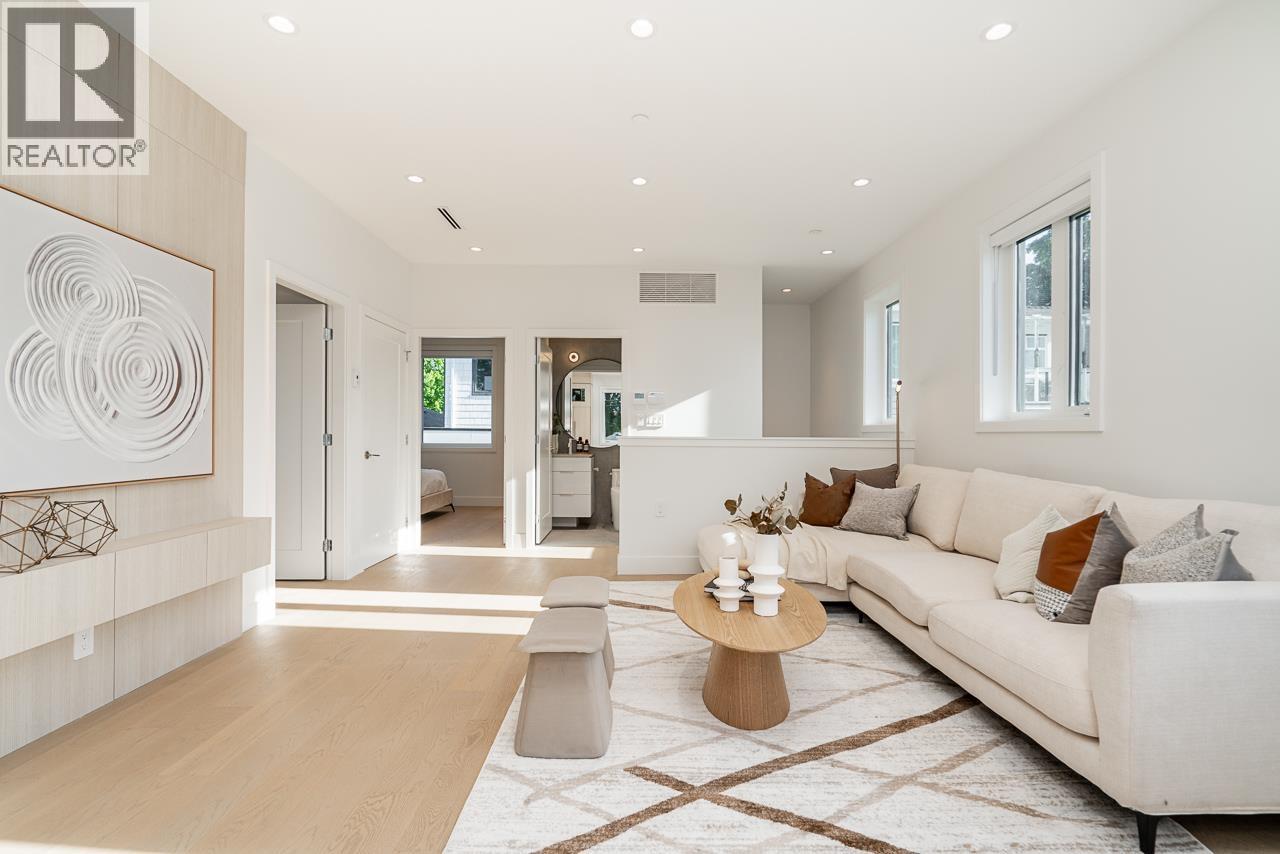 2877 Cambridge Street, Vancouver, British Columbia  V5J 3Z1 - Photo 9 - R3133017