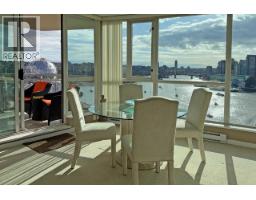 1305 120 MILROSS AVENUE, Vancouver, British Columbia