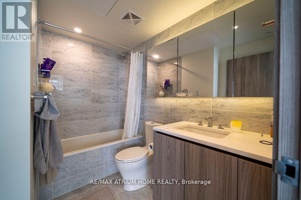 1002 - 95 Mcmahon Drive, Toronto, Ontario  M2K 0H3 - Photo 8 - C13411342