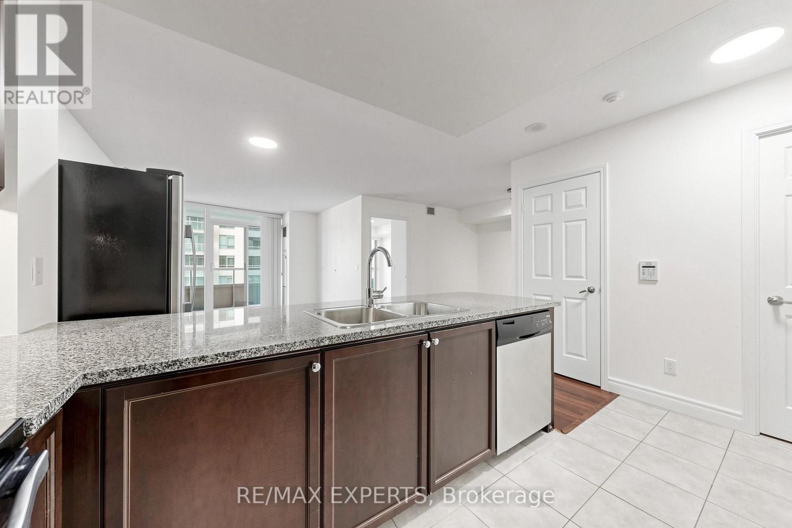 1012 - 19 Grand Trunk Crescent, Toronto, Ontario  M5J 3A3 - Photo 14 - C13411344