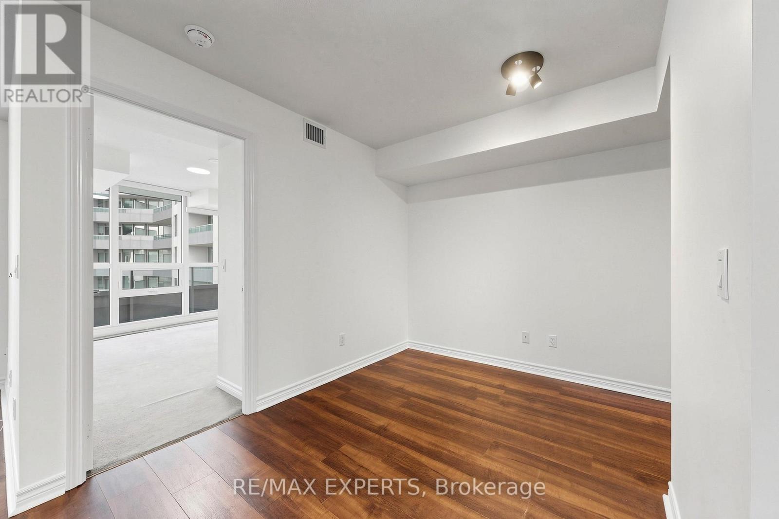 1012 - 19 Grand Trunk Crescent, Toronto, Ontario  M5J 3A3 - Photo 18 - C13411344