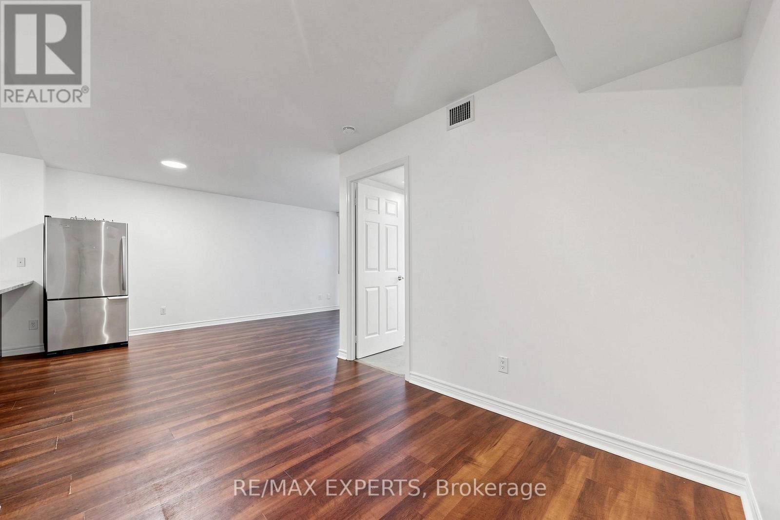 1012 - 19 Grand Trunk Crescent, Toronto, Ontario  M5J 3A3 - Photo 20 - C13411344