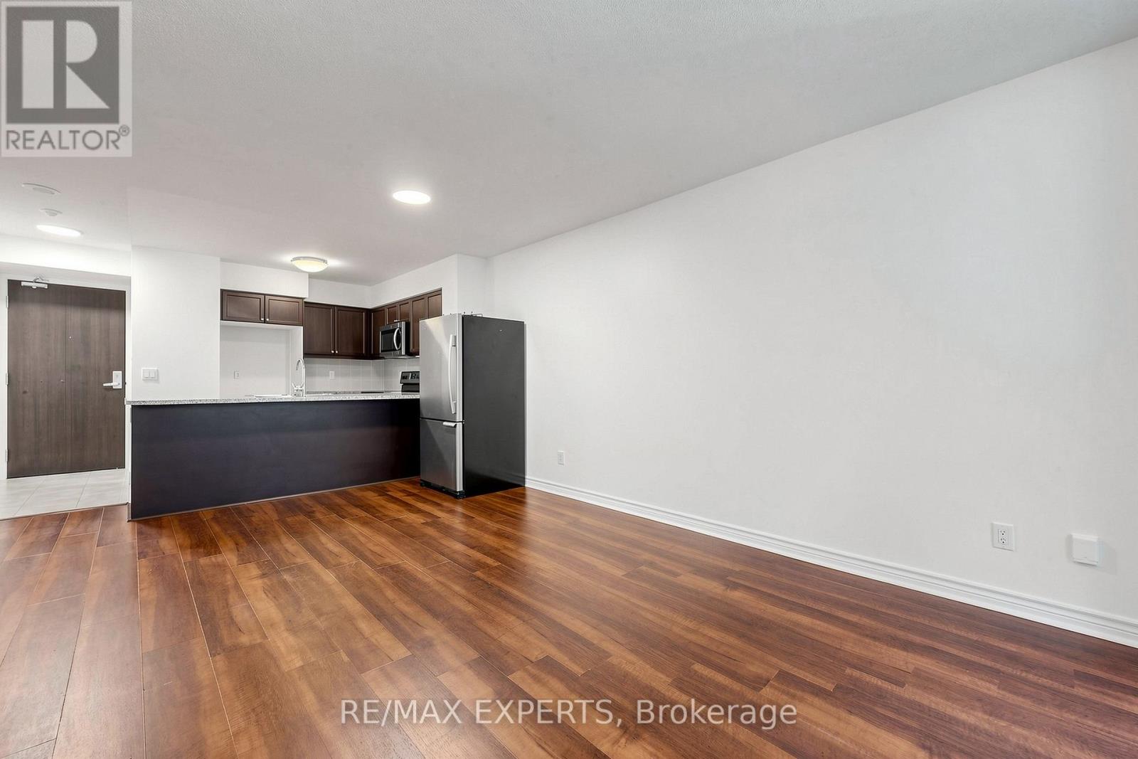 1012 - 19 Grand Trunk Crescent, Toronto, Ontario  M5J 3A3 - Photo 7 - C13411344