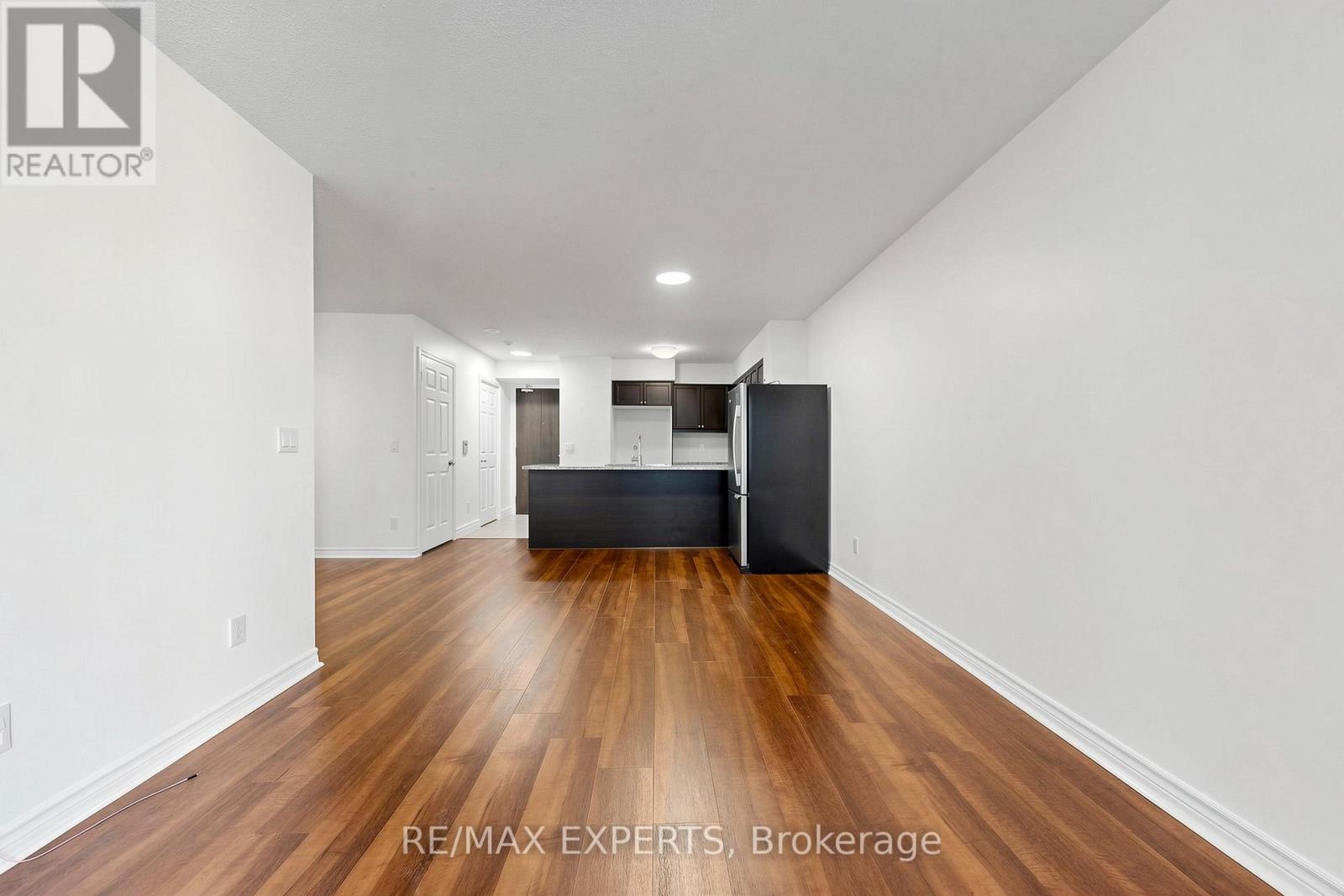 1012 - 19 Grand Trunk Crescent, Toronto, Ontario  M5J 3A3 - Photo 8 - C13411344