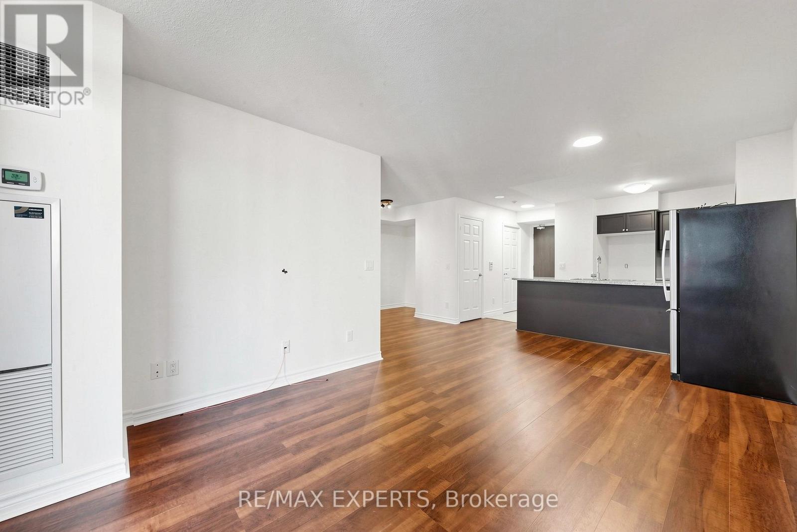 1012 - 19 Grand Trunk Crescent, Toronto, Ontario  M5J 3A3 - Photo 9 - C13411344
