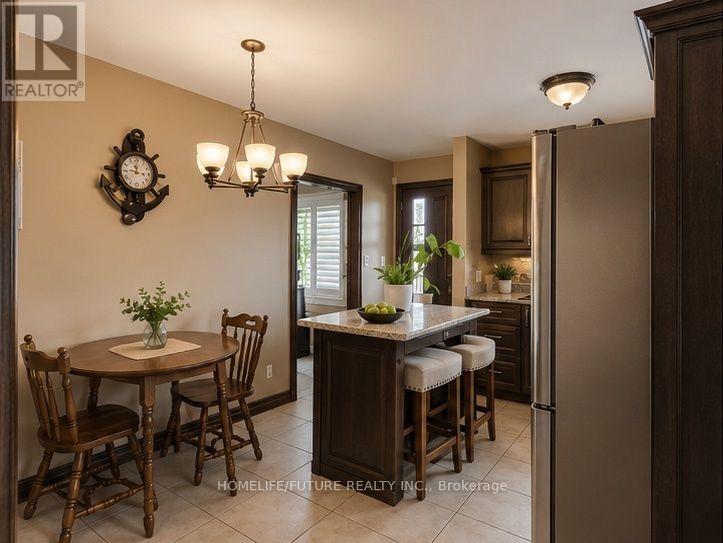 Upper - 214 Windsor Street, Oshawa, Ontario  L1H 6G3 - Photo 6 - E13411324