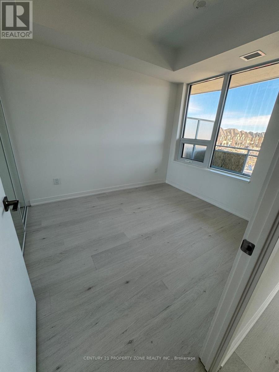 213 - 2501 Saw Whet Boulevard, Oakville, Ontario  L6M 5N2 - Photo 6 - W13235046