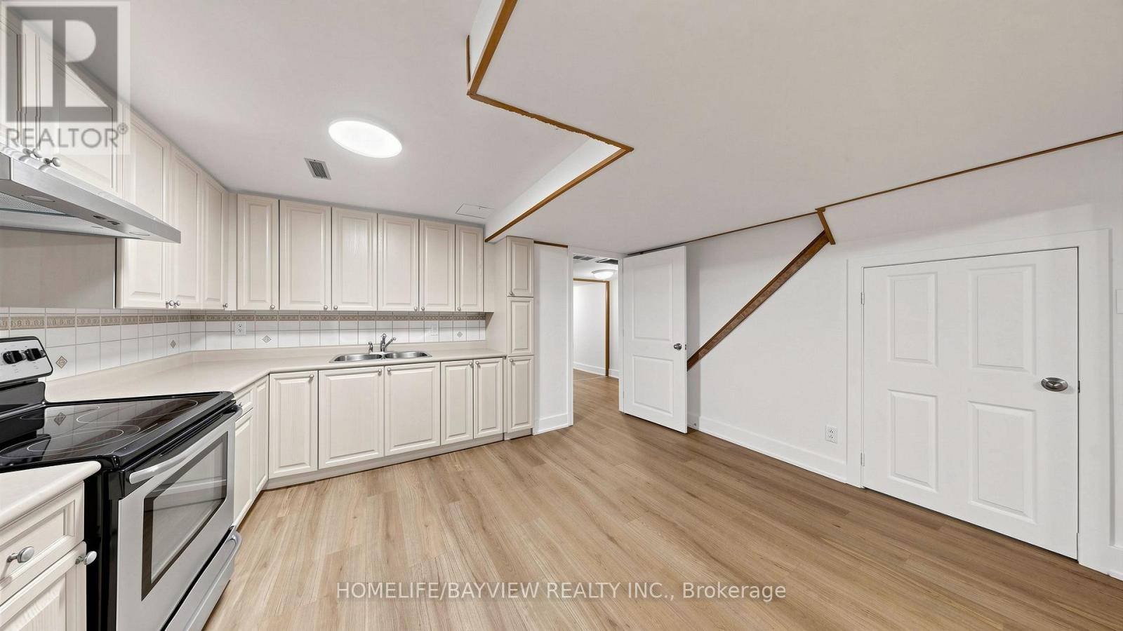 Basement Unit - 123 Kersey Crescent, Richmond Hill, Ontario  L4C 5X4 - Photo 11 - N13411340