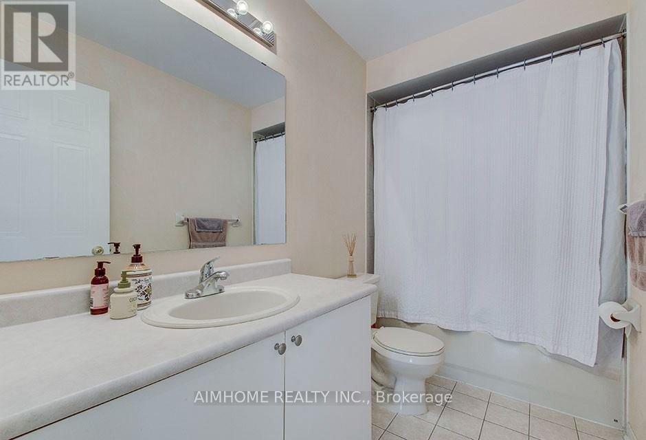 32a - 81 Northern Height Drive, Richmond Hill, Ontario  L4B 4C9 - Photo 12 - N13411356