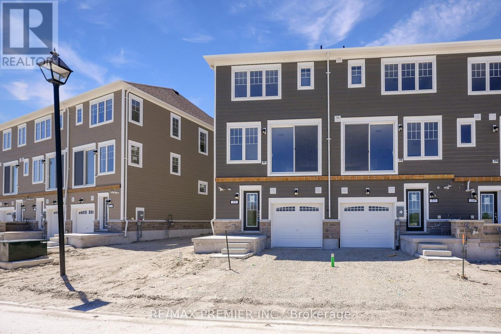 25 Sama Way, Wasaga Beach, Ontario  L9Z 0K4 - Photo 3 - S13411372