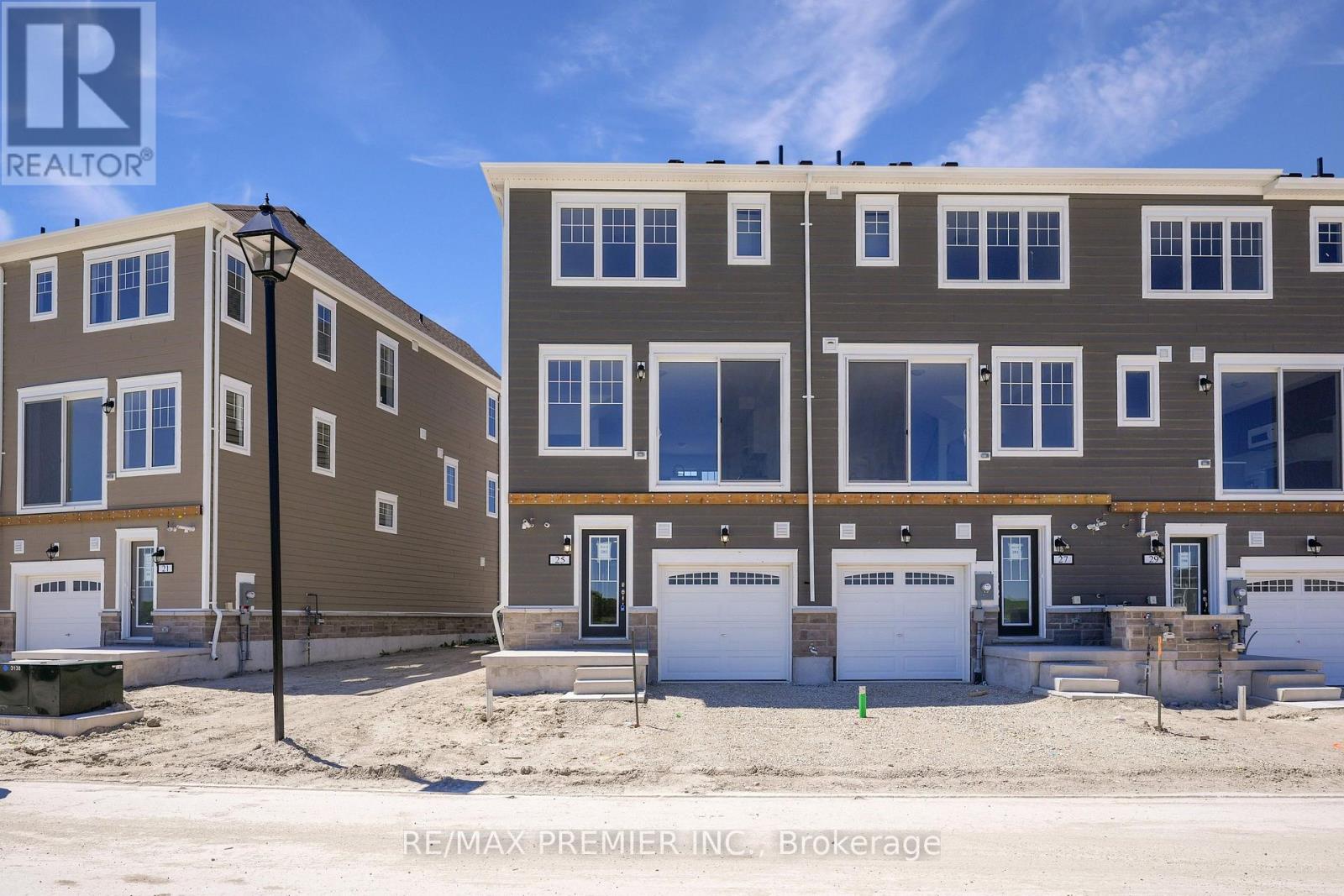 25 Sama Way, Wasaga Beach, Ontario  L9Z 0K4 - Photo 4 - S13411372