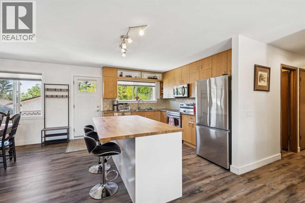 215 Silver Valley Rise NW, Calgary, Alberta  T3B 4X8 - Photo 10 - A2318155