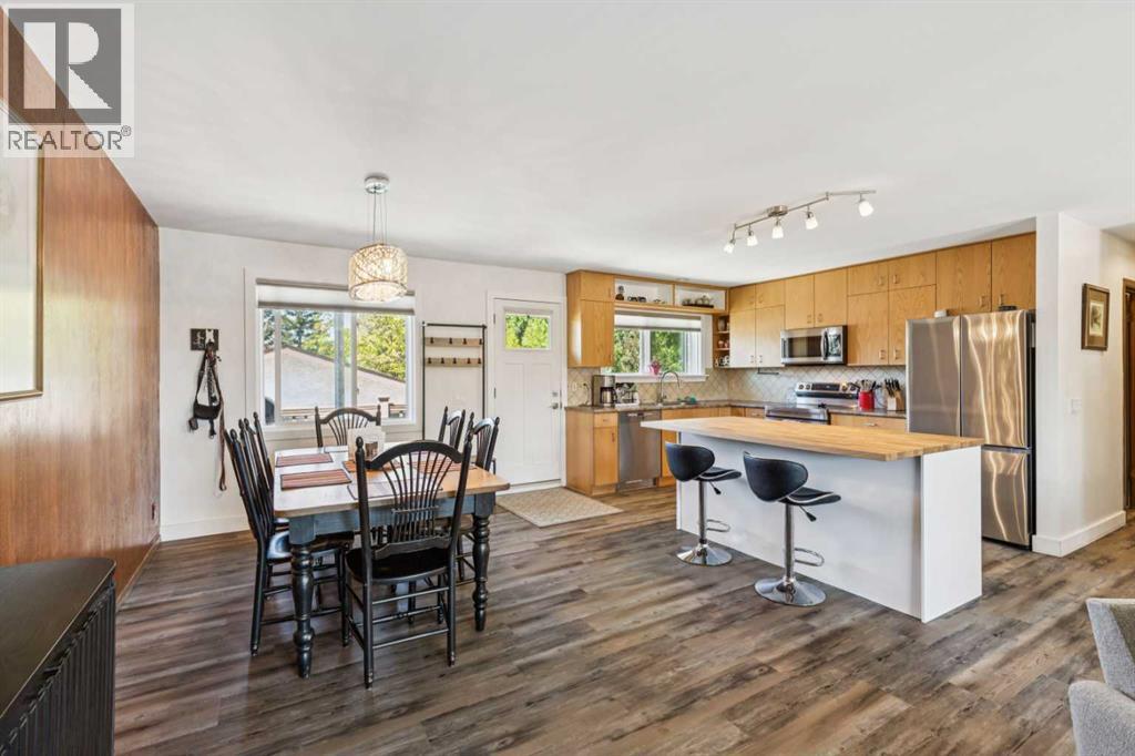 215 Silver Valley Rise NW, Calgary, Alberta  T3B 4X8 - Photo 11 - A2318155