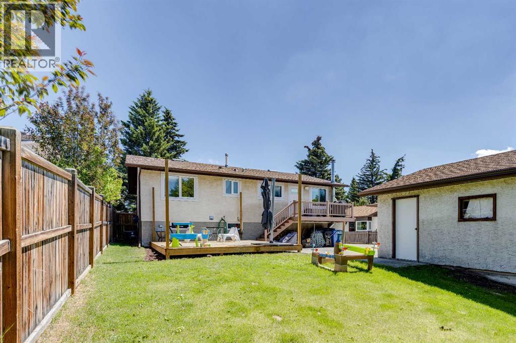215 Silver Valley Rise NW, Calgary, Alberta  T3B 4X8 - Photo 34 - A2318155
