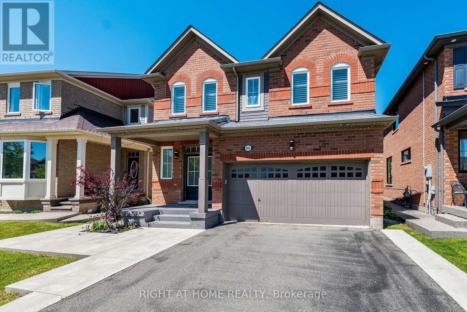 985 Seivert Place, Milton, Ontario  L9T 7T3 - Photo 1 - W13411304