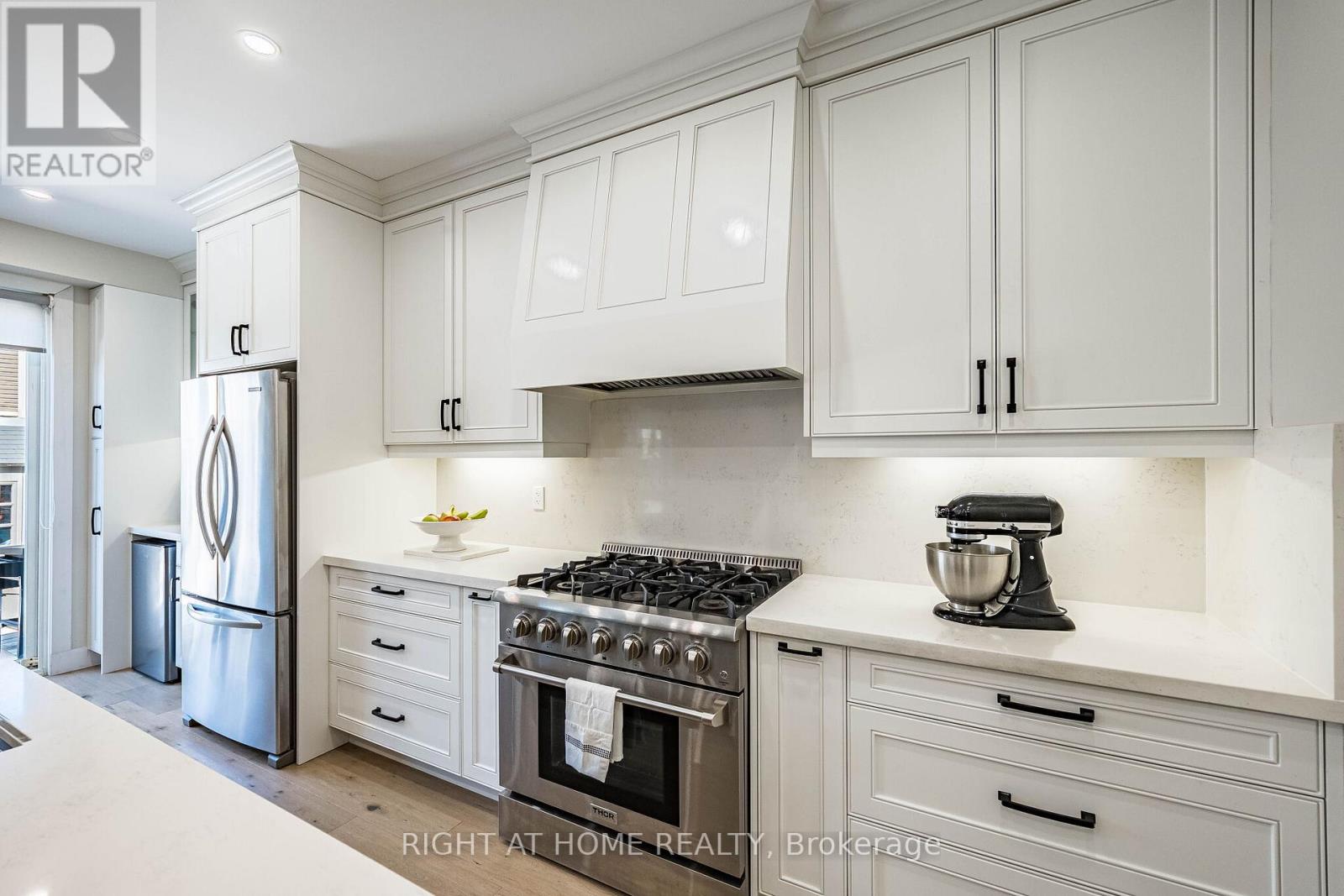 985 Seivert Place, Milton, Ontario  L9T 7T3 - Photo 19 - W13411304