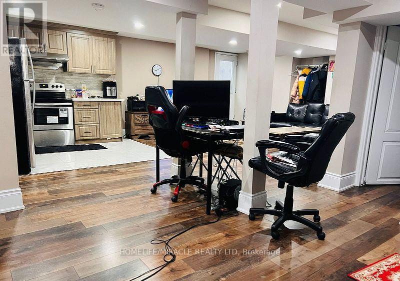 Basement - 4 Fanning Trail, Brampton, Ontario  L6P 4J4 - Photo 6 - W13411326