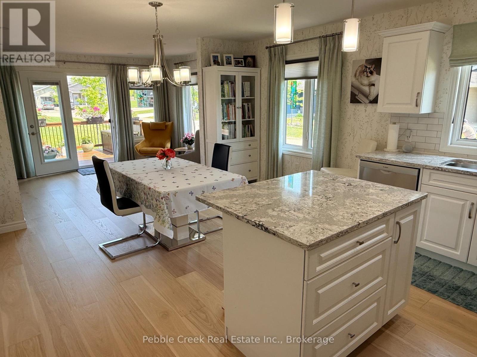 16 Sweet Water Drive S, Ashfield-Colborne-Wawanosh, Ontario  N7A 0B9 - Photo 10 - X12816780