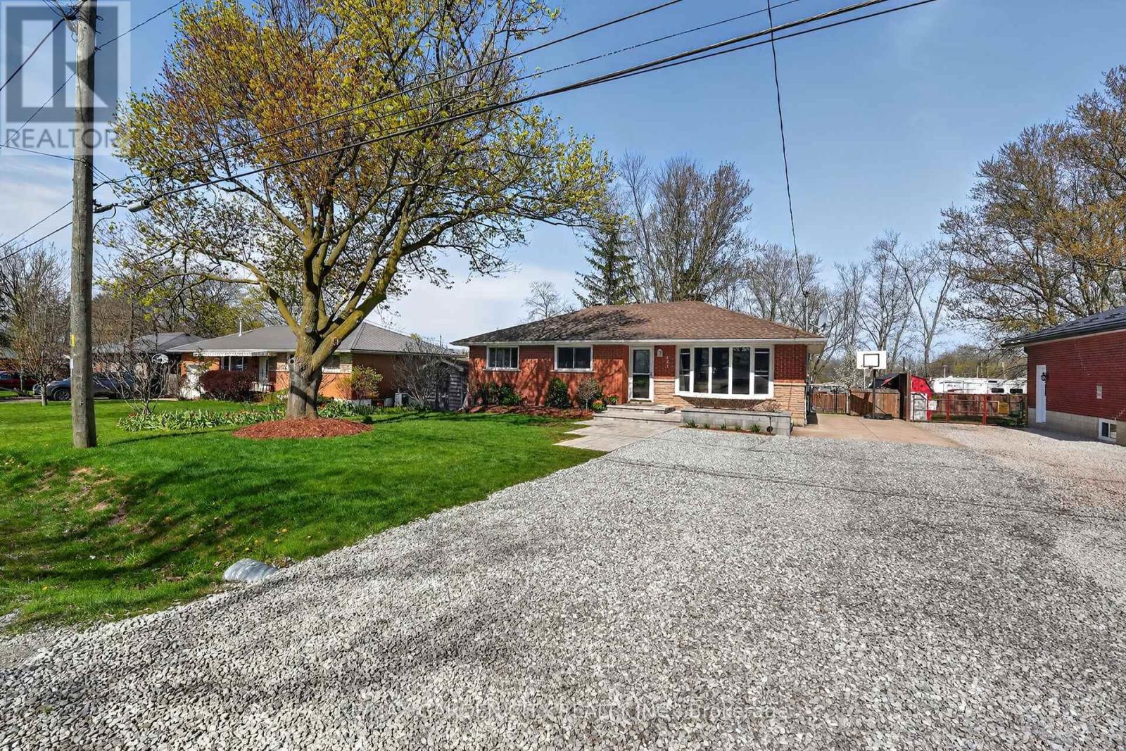 127 Ayr Street, Haldimand, Ontario  N3W 1E5 - Photo 4 - X13411350