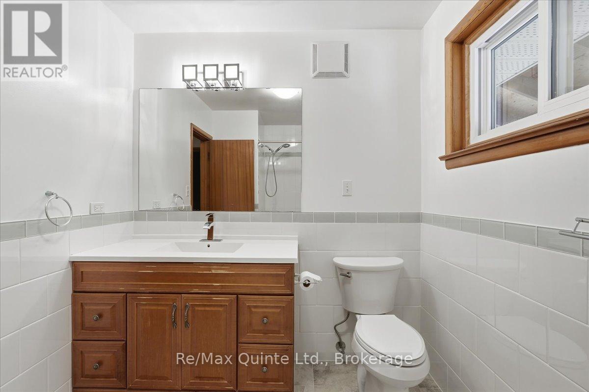 18 Plaza Square, Belleville, Ontario  K8N 4J3 - Photo 22 - X13411392