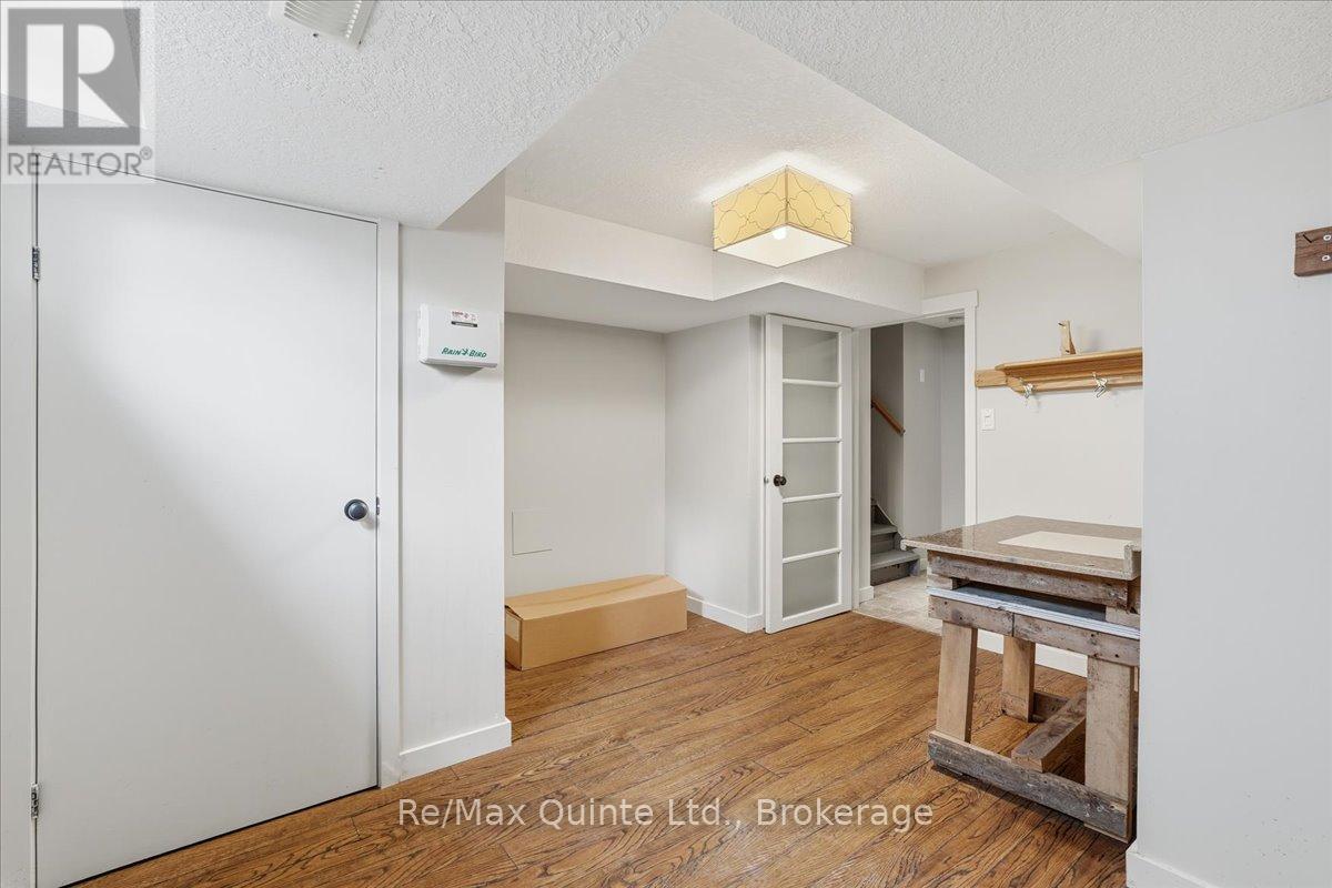 18 Plaza Square, Belleville, Ontario  K8N 4J3 - Photo 31 - X13411392