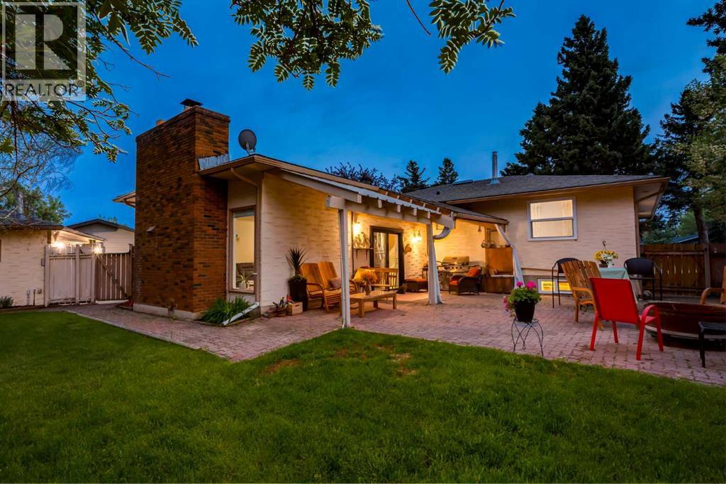 220 Oakridge Place SW, Calgary, Alberta  T2V 1V2 - Photo 40 - A2289948