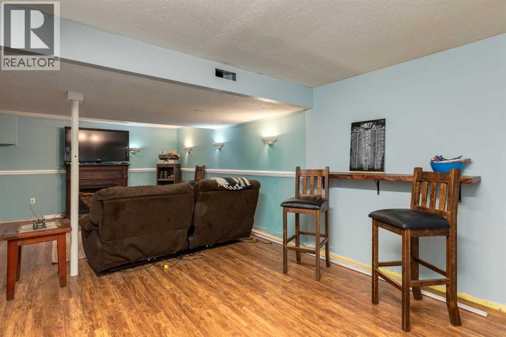 220 Oakridge Place SW, Calgary, Alberta  T2V 1V2 - Photo 28 - A2289948