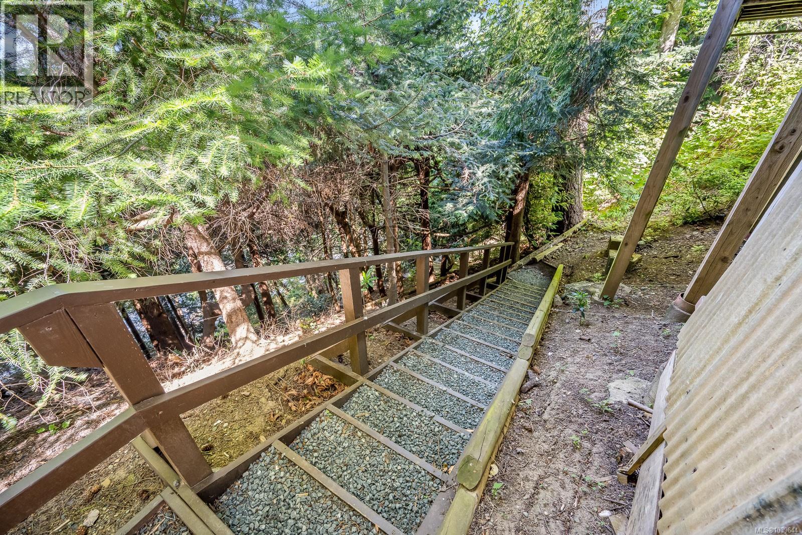 3845 Shingle Spit Rd, Hornby Island, British Columbia  V0R 1Z0 - Photo 26 - 1039644