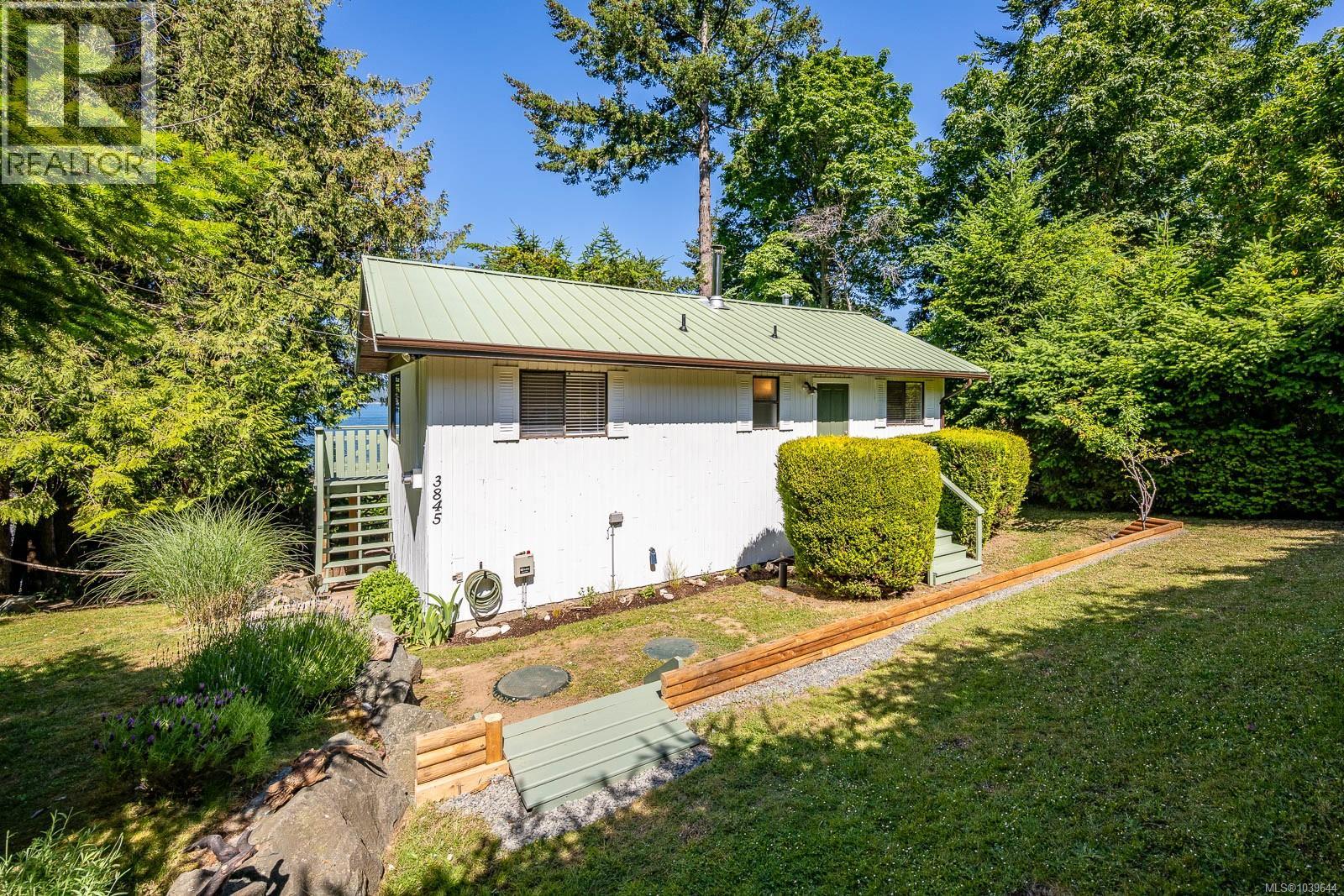 3845 Shingle Spit Rd, Hornby Island, British Columbia  V0R 1Z0 - Photo 31 - 1039644