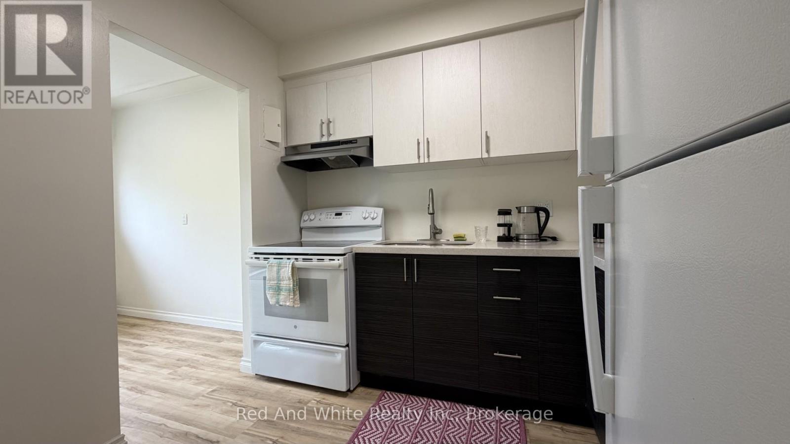 206 Indian Road, Kitchener, Ontario N2B 2S9 - Photo 17 - X13411382