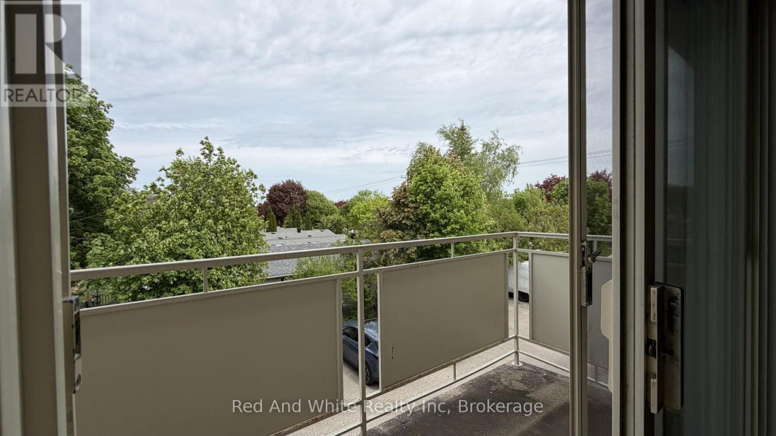 206 Indian Road, Kitchener, Ontario N2B 2S9 - Photo 20 - X13411382