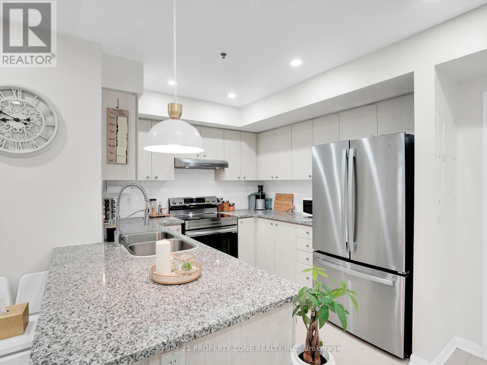 205 - 70 Baycliffe Crescent, Brampton, Ontario  L7A 0Z5 - Photo 5 - W13411396
