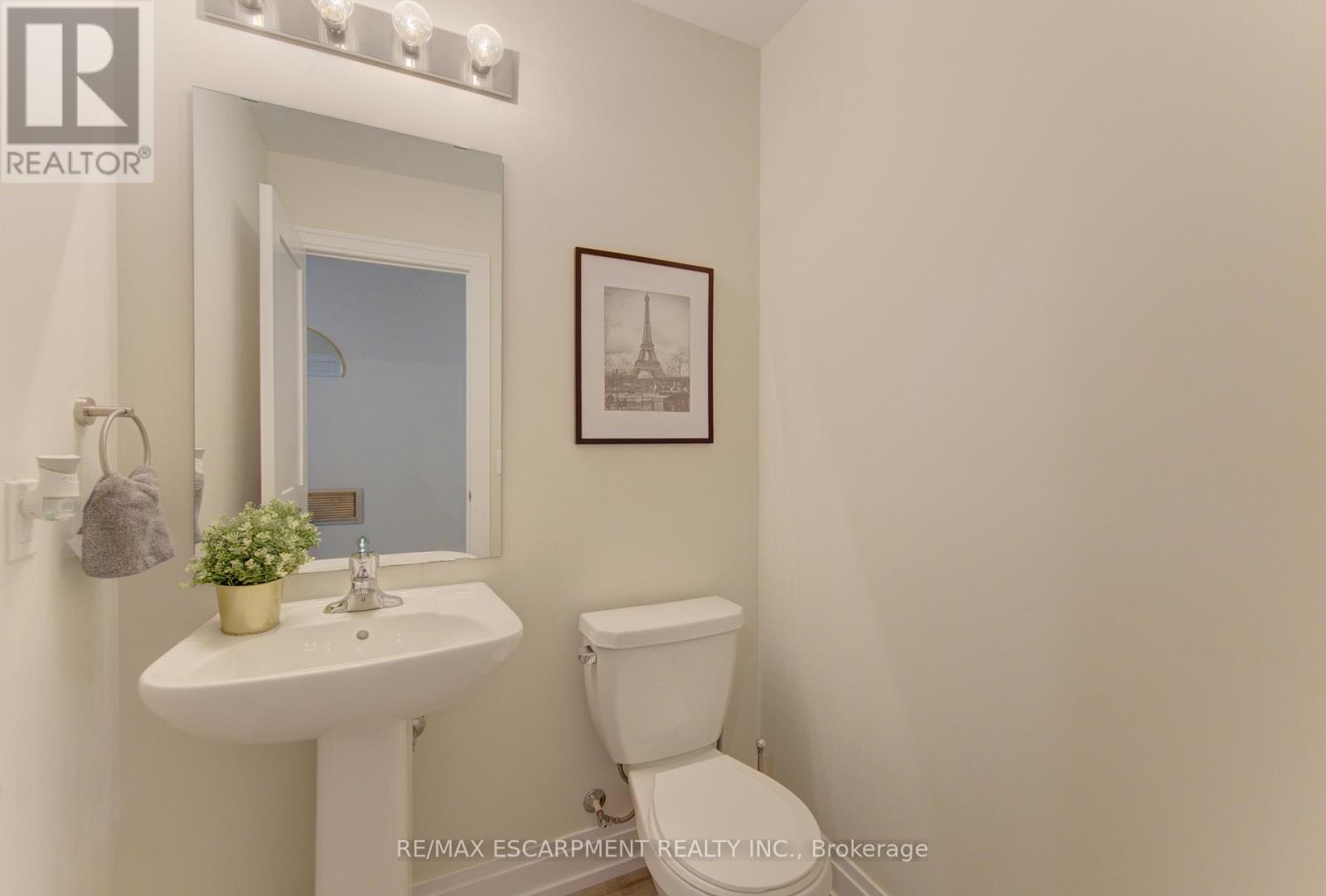 37 Great Falls Boulevard, Hamilton, Ontario  L8B 1X8 - Photo 10 - X13411398