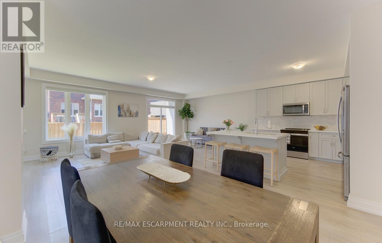 37 Great Falls Boulevard, Hamilton, Ontario  L8B 1X8 - Photo 23 - X13411398