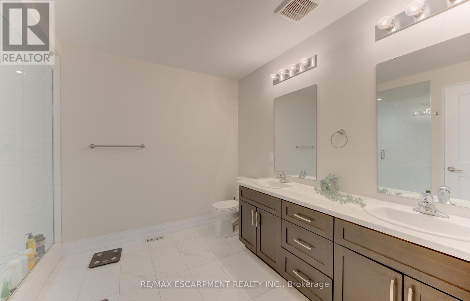 37 Great Falls Boulevard, Hamilton, Ontario  L8B 1X8 - Photo 29 - X13411398