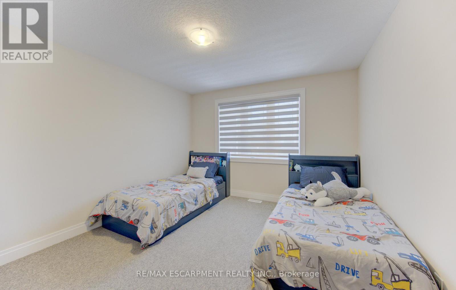37 Great Falls Boulevard, Hamilton, Ontario  L8B 1X8 - Photo 33 - X13411398