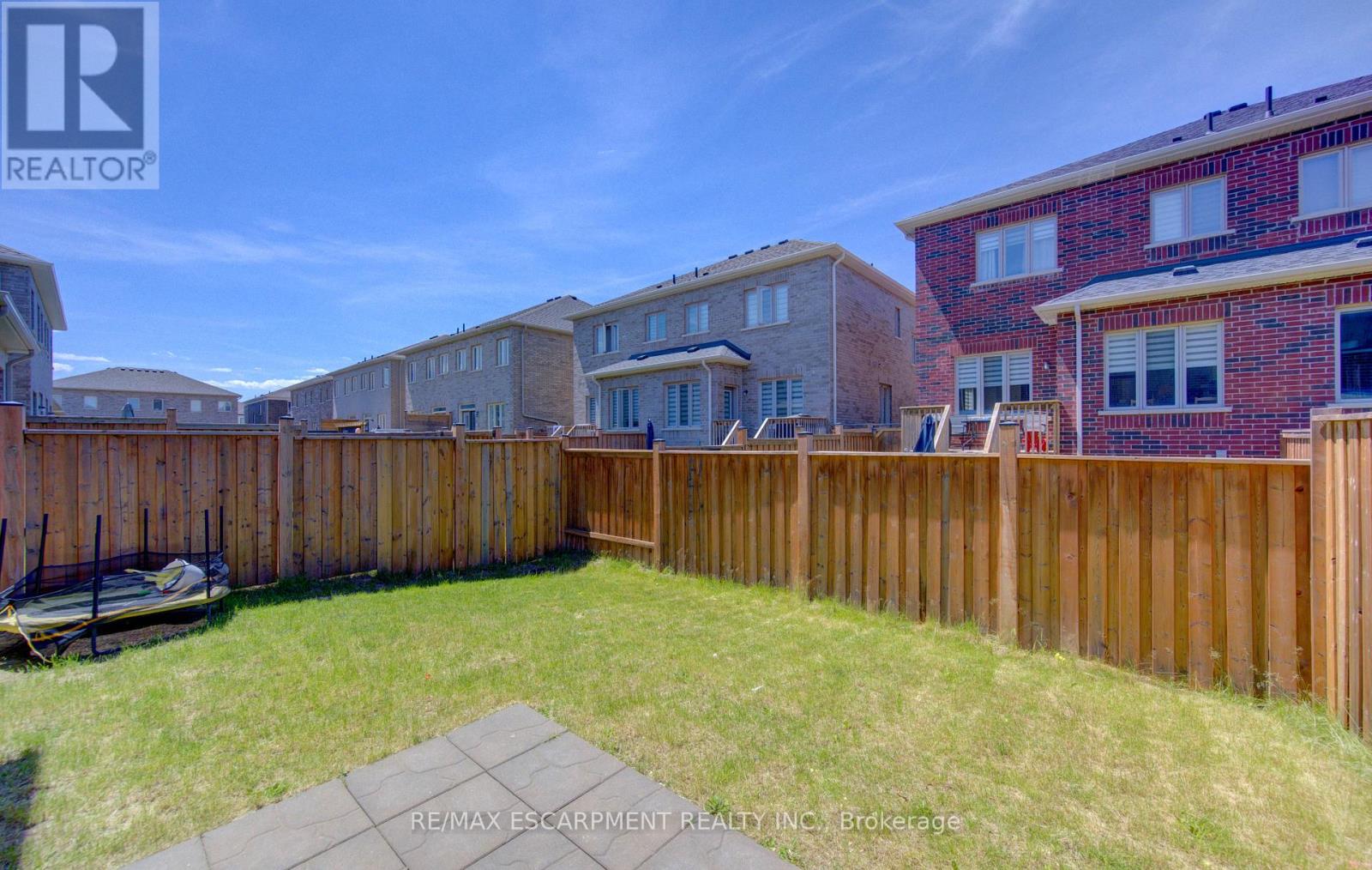 37 Great Falls Boulevard, Hamilton, Ontario  L8B 1X8 - Photo 40 - X13411398